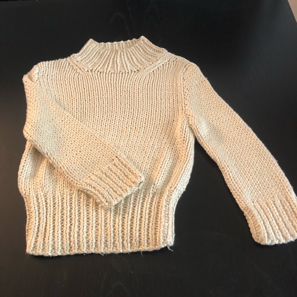 Beige 3/4 turtleneck